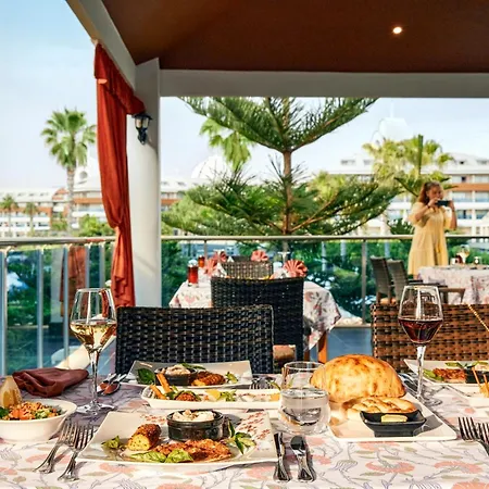 Hotel Tui Magic Life Jacaranda