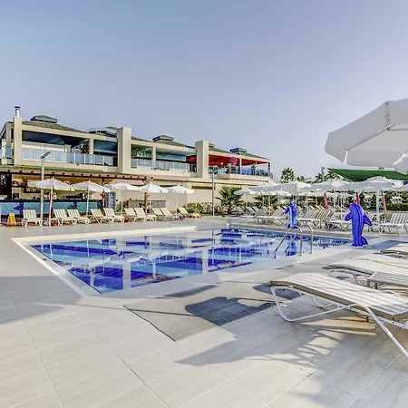 Tui Magic Life Jacaranda 5* Sidé