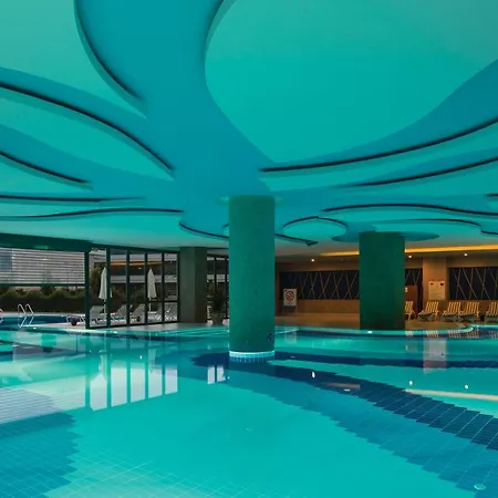 Tui Magic Life Jacaranda 5* Side